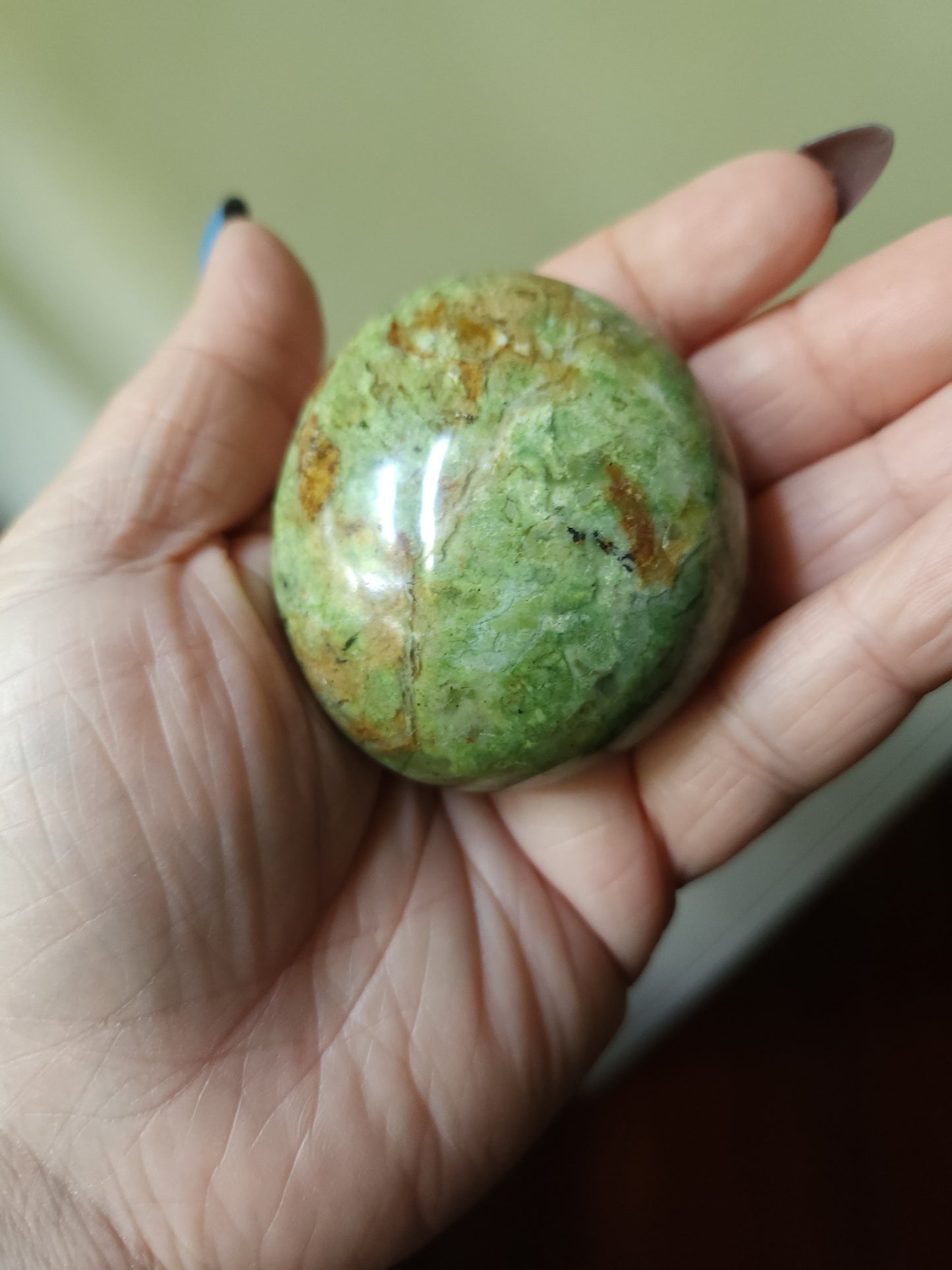 Mossy Chrysoprase Palmstones