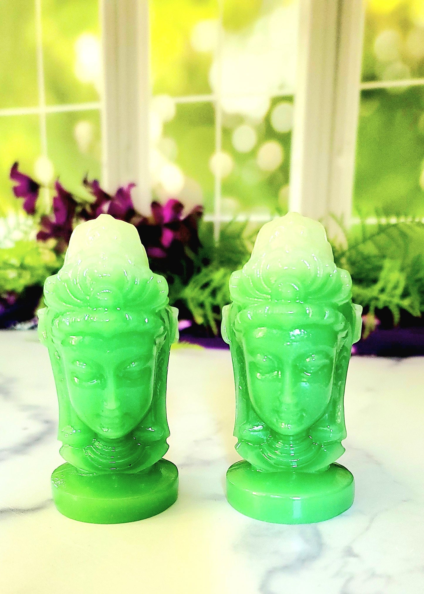 Glowstone Buddha Carving